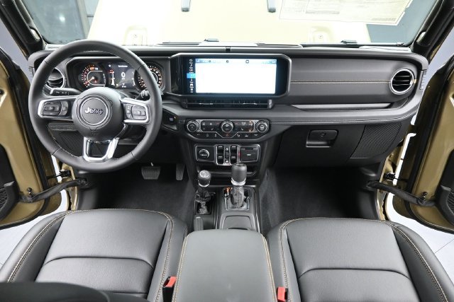 New 2026 Jeep Wrangler Unlimited Sahara AWD/4WD image 11