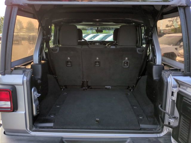 Used 2018 Jeep Wrangler Unlimited Sport AWD/4WD image 13