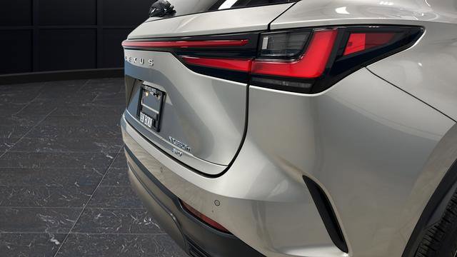 Used 2024 Lexus NX 350h AWD image 33