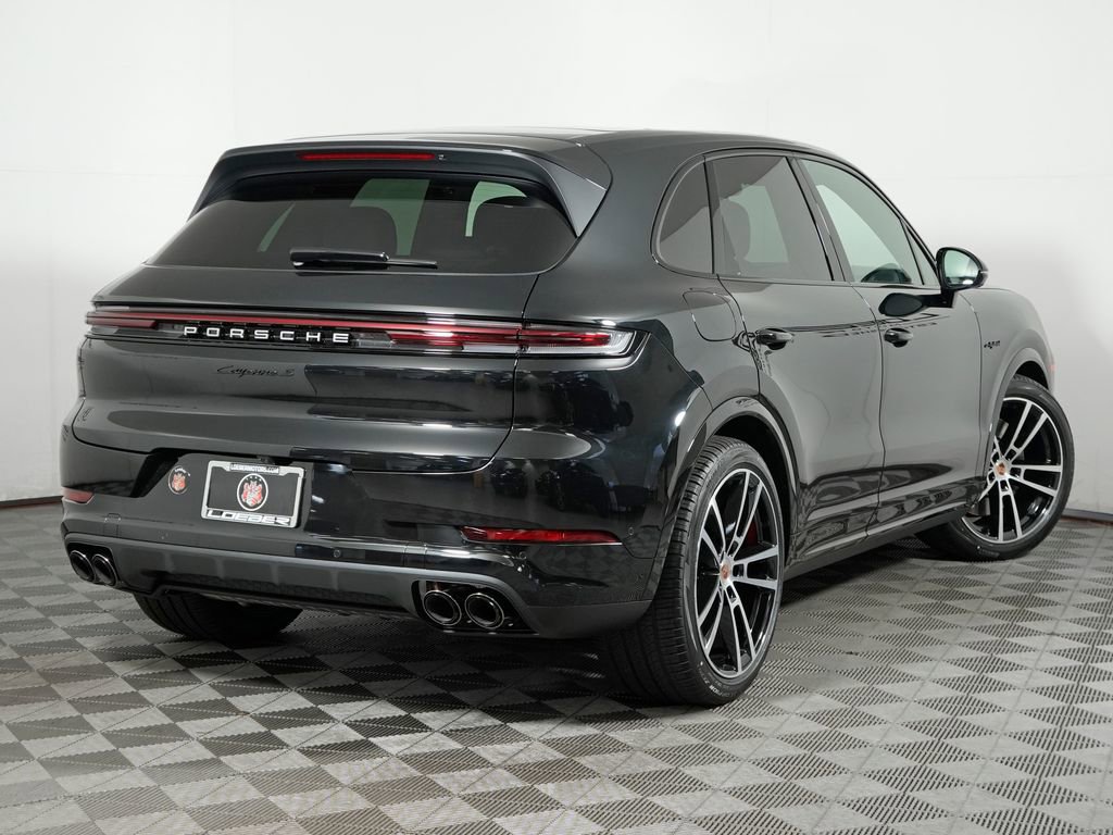 New 2026 Porsche Cayenne S AWD/4WD image 7