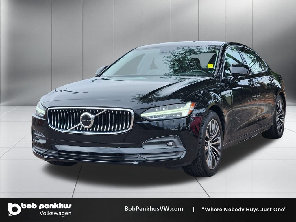 Used 2022 Volvo S90 B6 Momentum AWD/4WD image 23