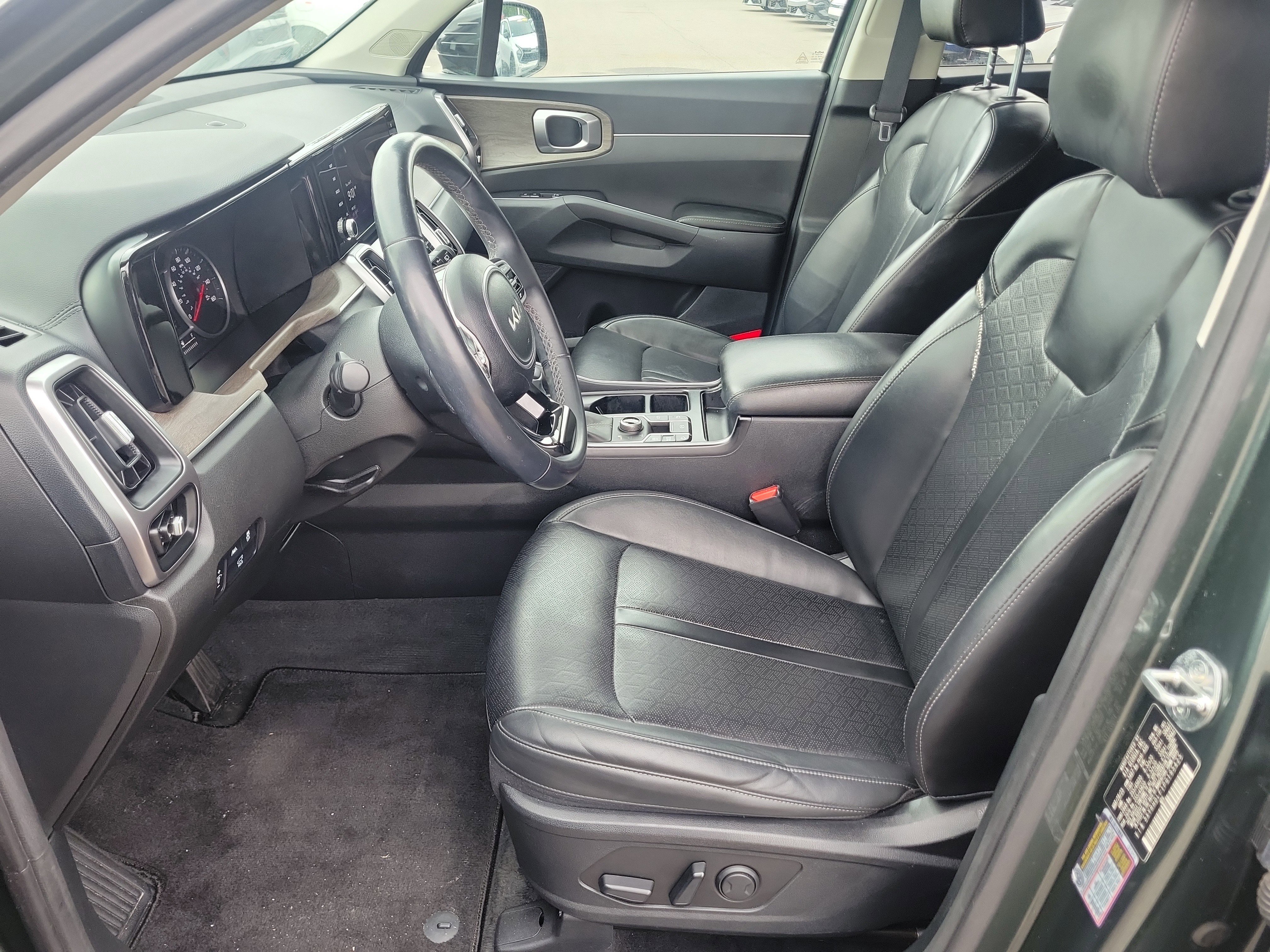 Certified 2023 Kia Sorento X-Line EX AWD/4WD image 23