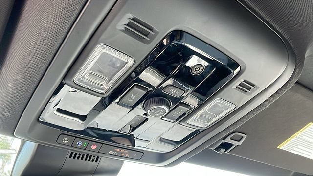 Used 2026 Chevrolet Suburban Premier AWD/4WD image 21