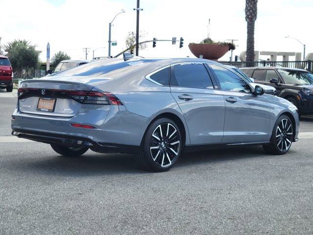 Used 2024 Honda Accord Touring image 4