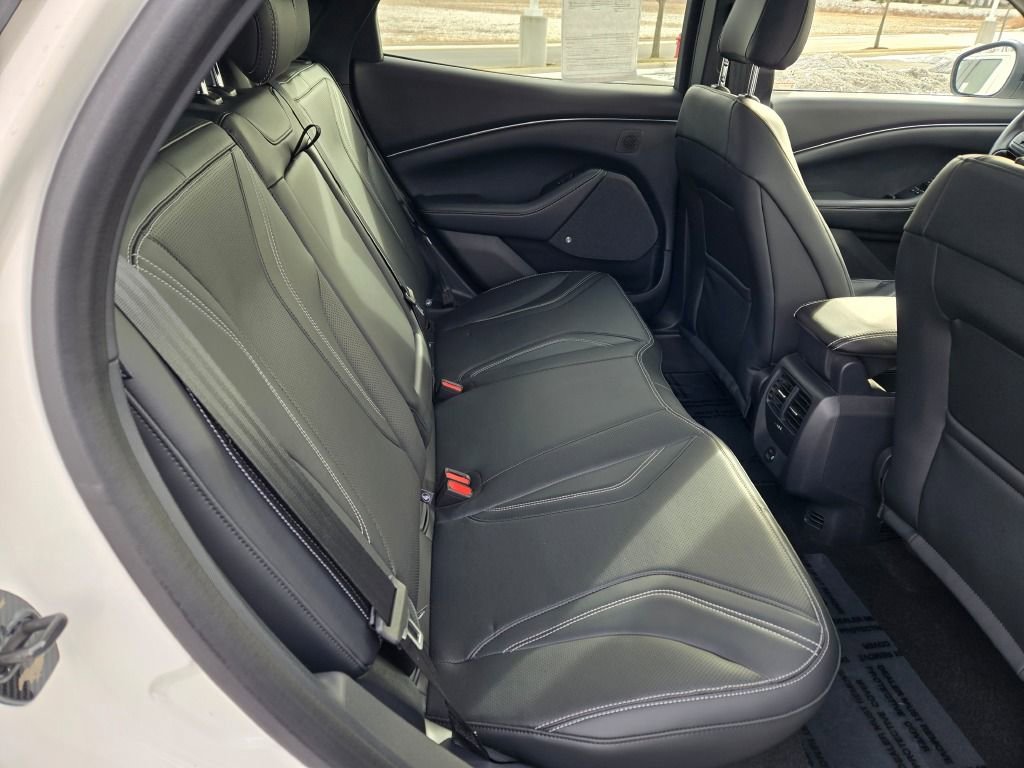 Used 2021 Ford Mustang Mach-E Premium image 13