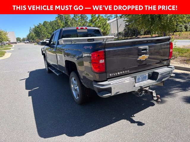 Used 2015 Chevrolet Silverado 2500 LTZ w/ Driver Alert Package AWD/4WD image 9