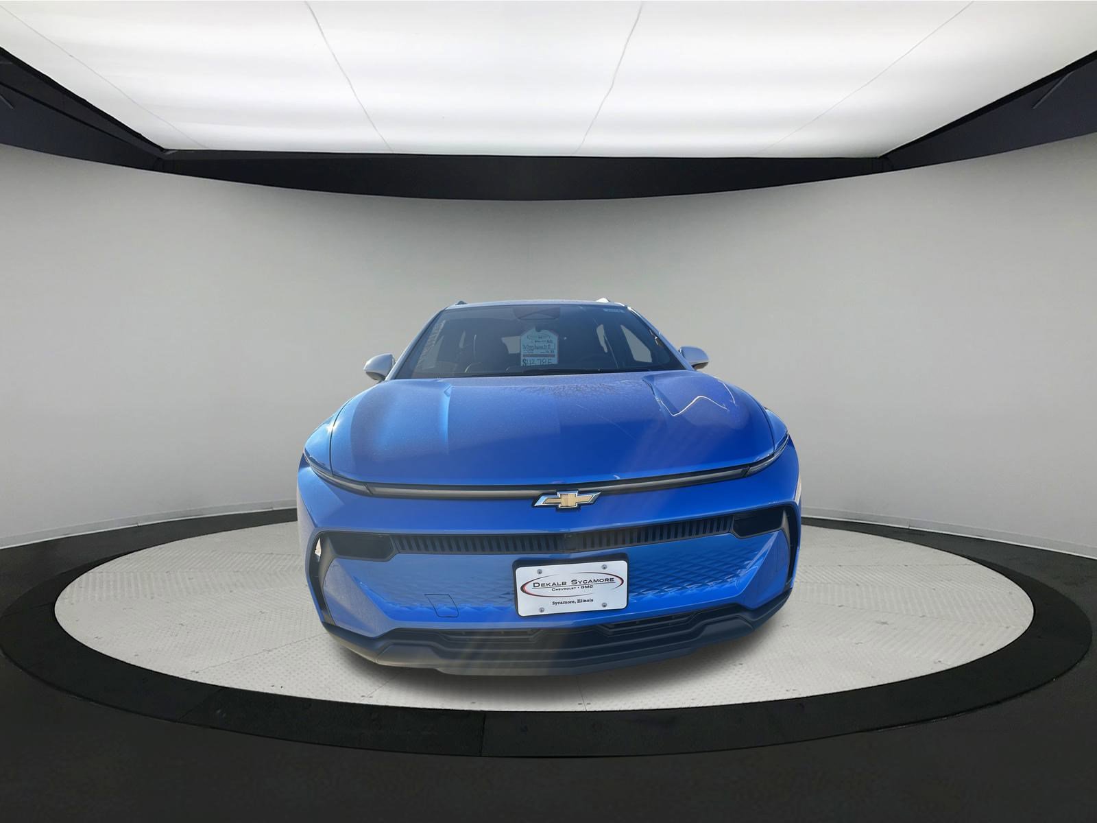 New 2026 Chevrolet Equinox EV LT image 2