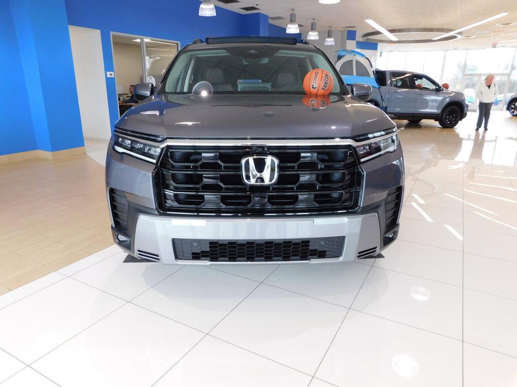 New 2026 Honda Pilot Touring image 5