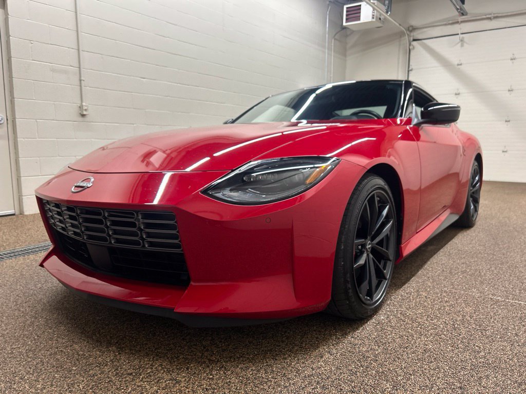 Used 2025 Nissan Z Performance w/ Floor Mat Package RWD image 7