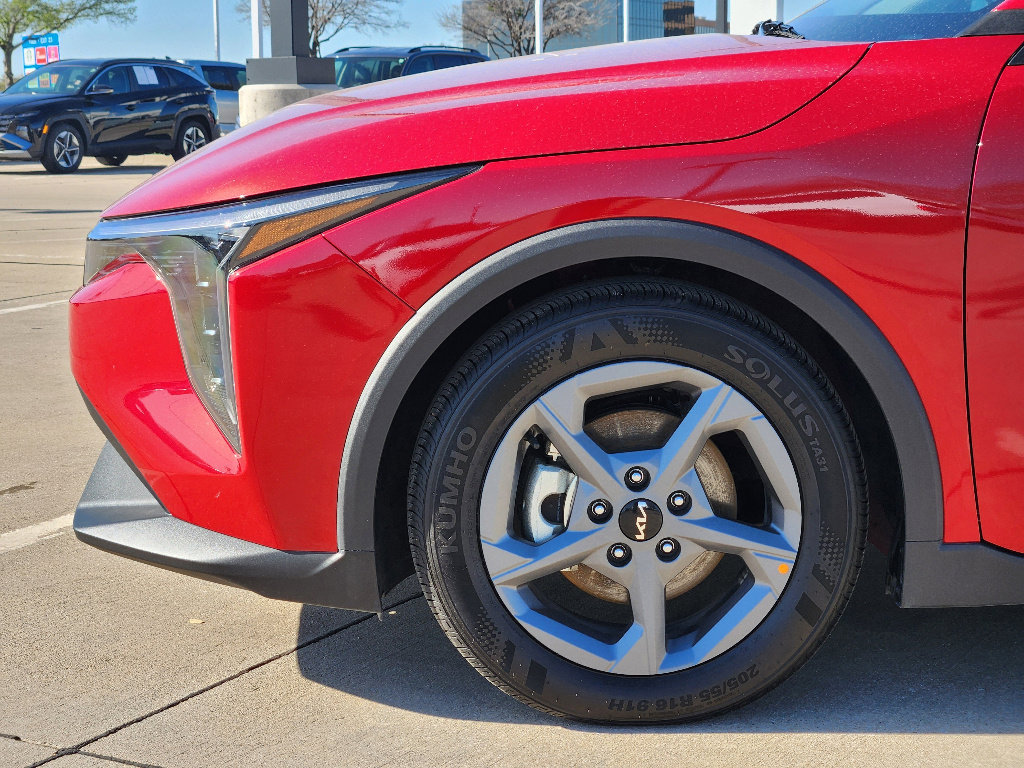 New 2025 Kia K4 LXS image 5