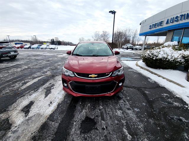 Used 2017 Chevrolet Sonic LT w/ Convenience Package image 2