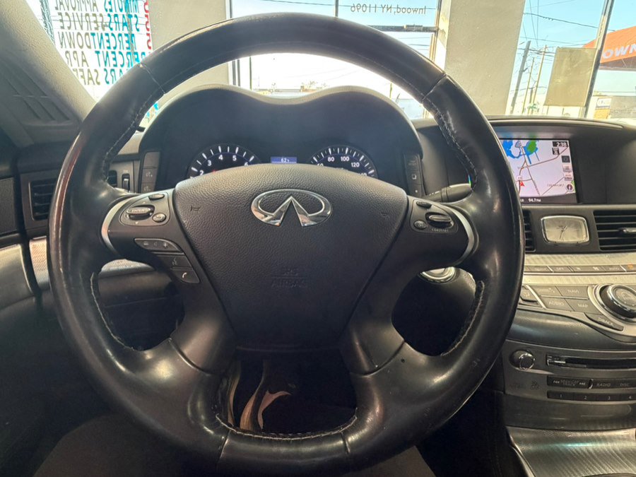 Used 2019 INFINITI Q70 Luxe RWD image 38