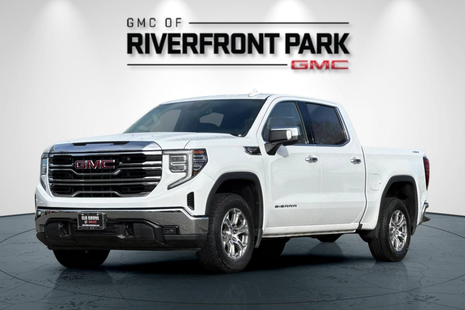 Used 2024 GMC Sierra 1500 SLT AWD/4WD image 7