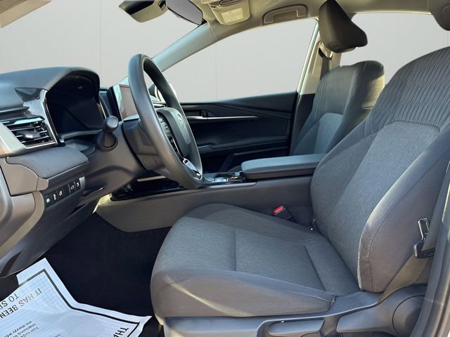 Used 2025 Toyota Camry LE image 12
