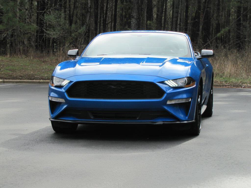 Used 2020 Ford Mustang Convertible w/ Equipment Group 101A RWD image 20