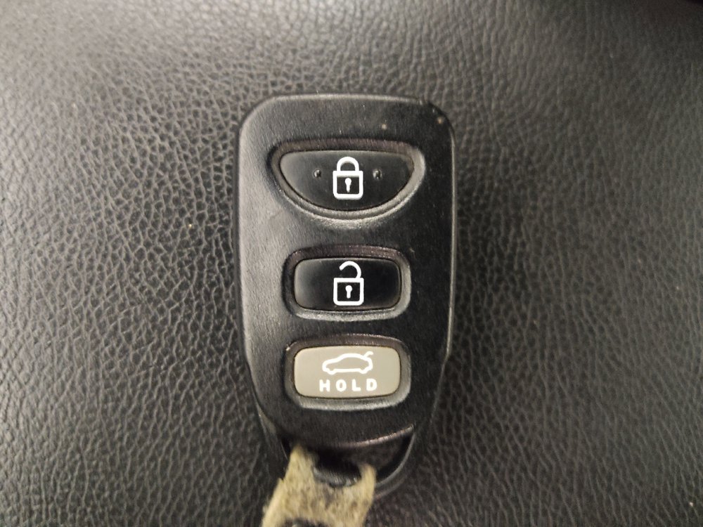 Used 2016 Hyundai Elantra SE w/ Option Group 02 FWD image 32