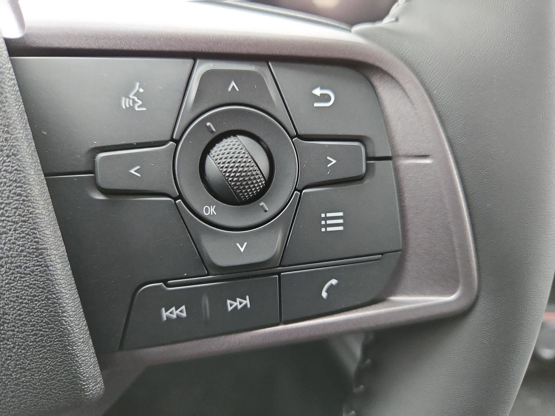 New 2026 Nissan Sentra SV w/ SV Convenience Package FWD image 20