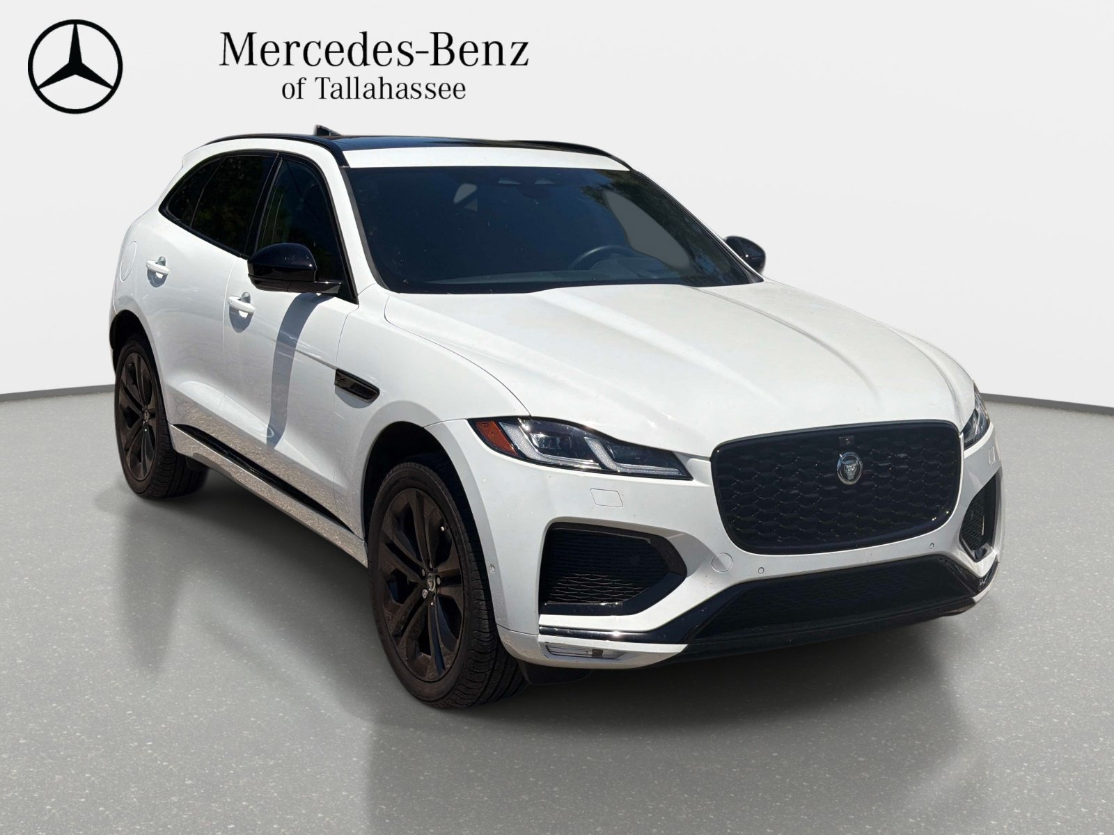 Used 2026 Jaguar F-PACE R-Dynamic S AWD/4WD image 3