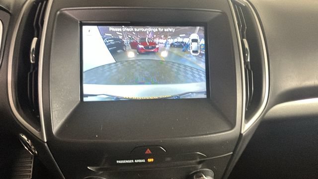 Used 2018 Ford Edge SEL w/ Equipment Group 201A AWD/4WD image 21