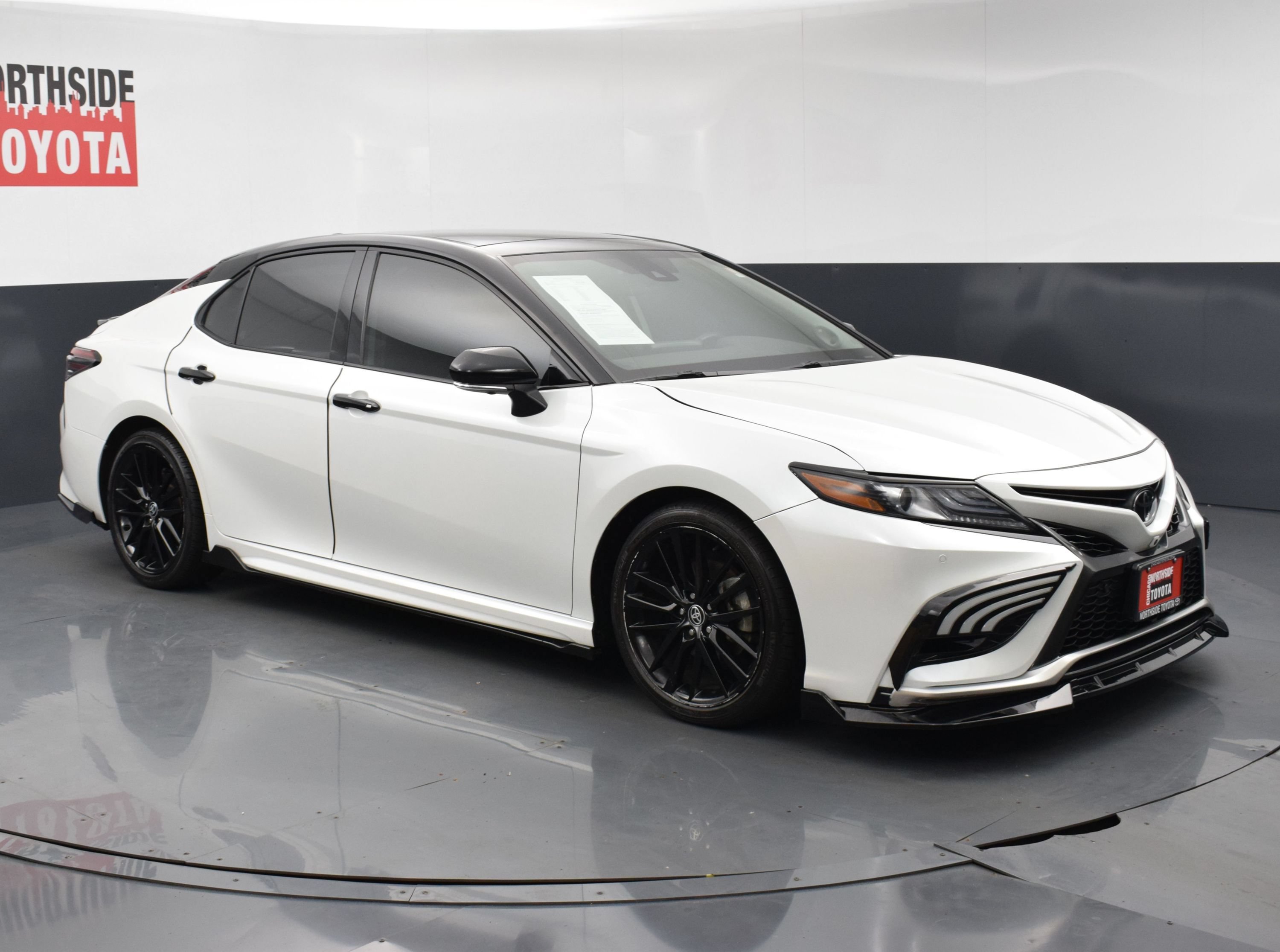 Used 2023 Toyota Camry XSE w/ Navigation Package AWD/4WD image 6