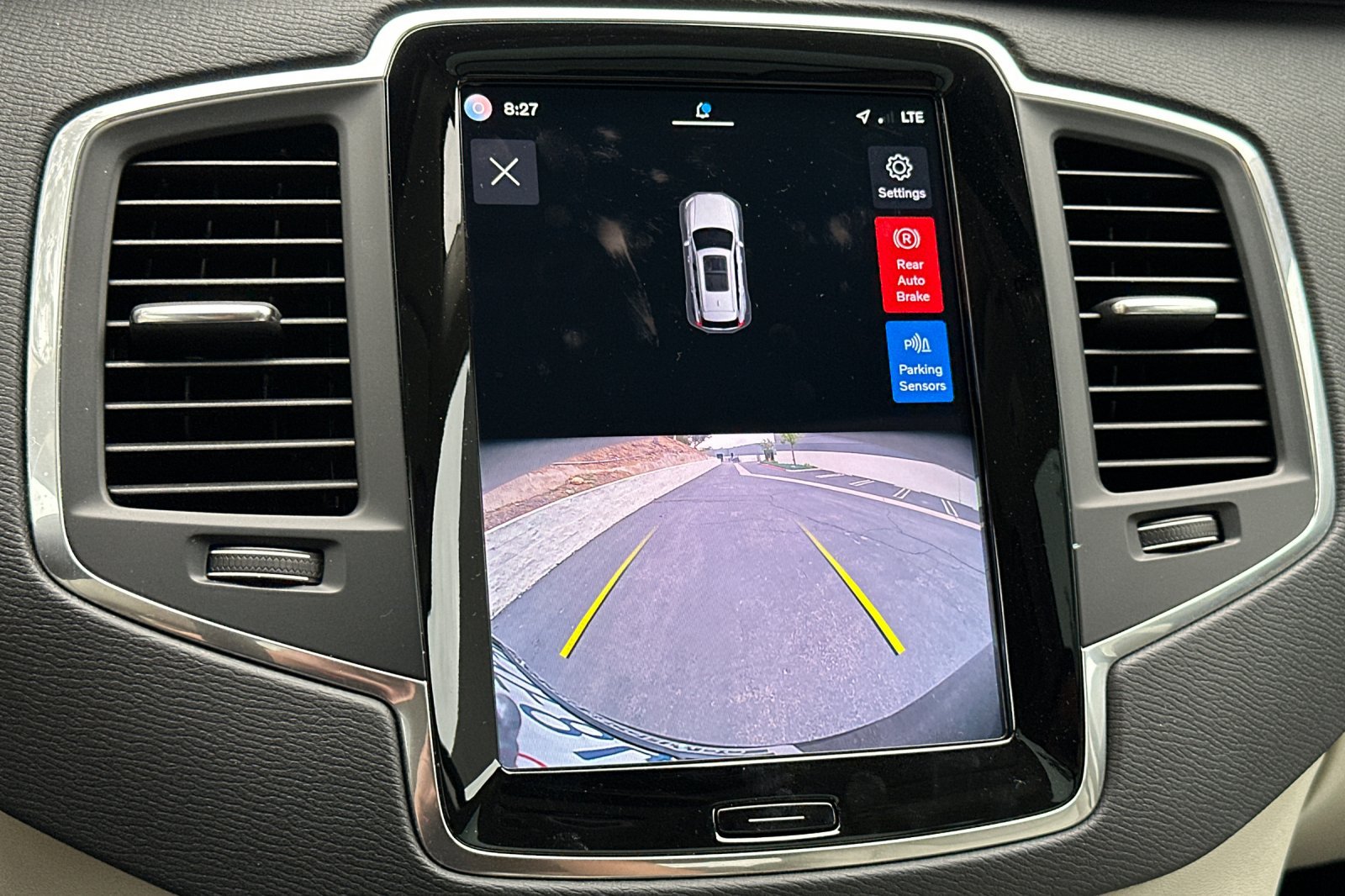 Certified 2023 Volvo XC90 B6 Core w/ Protection Package Premier AWD/4WD image 23