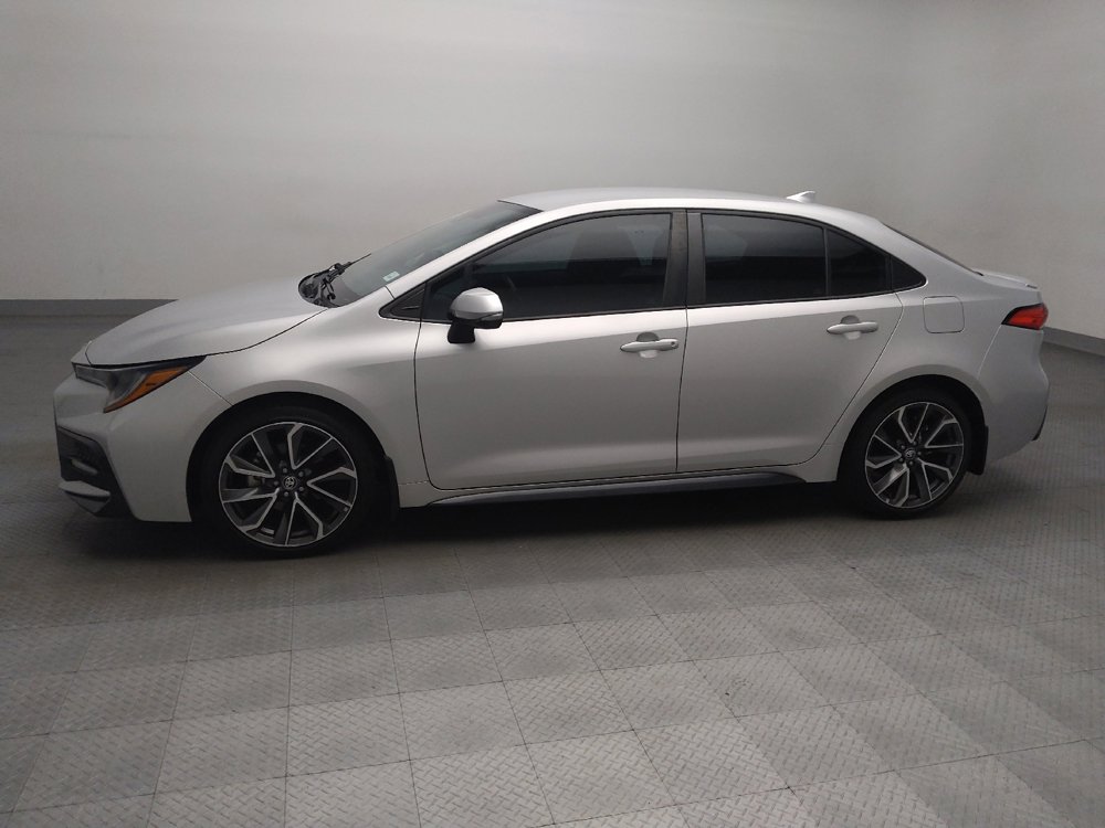 Used 2021 Toyota Corolla SE FWD image 2