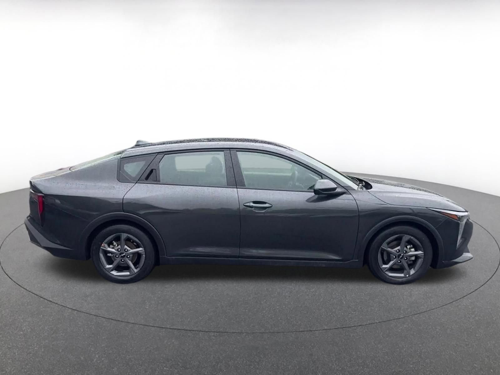 Used 2025 Kia K4 FWD image 16