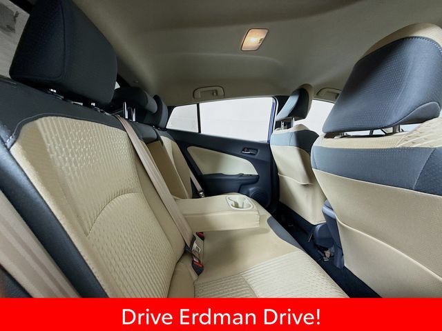 Certified 2018 Toyota Prius Three FWD image 27