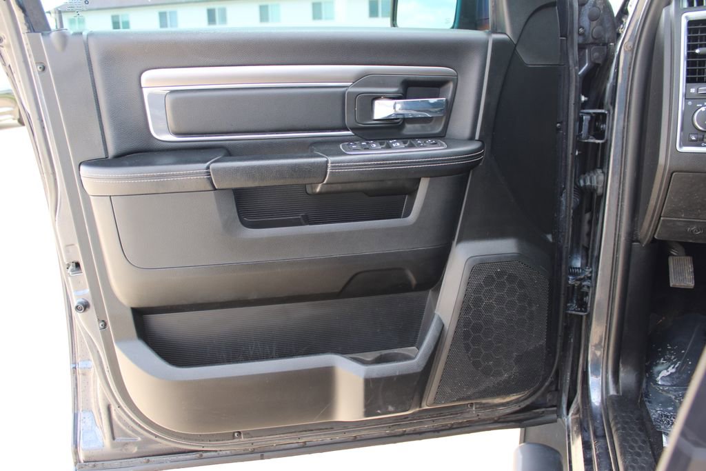 Used 2021 RAM 1500 Classic Warlock AWD/4WD image 40