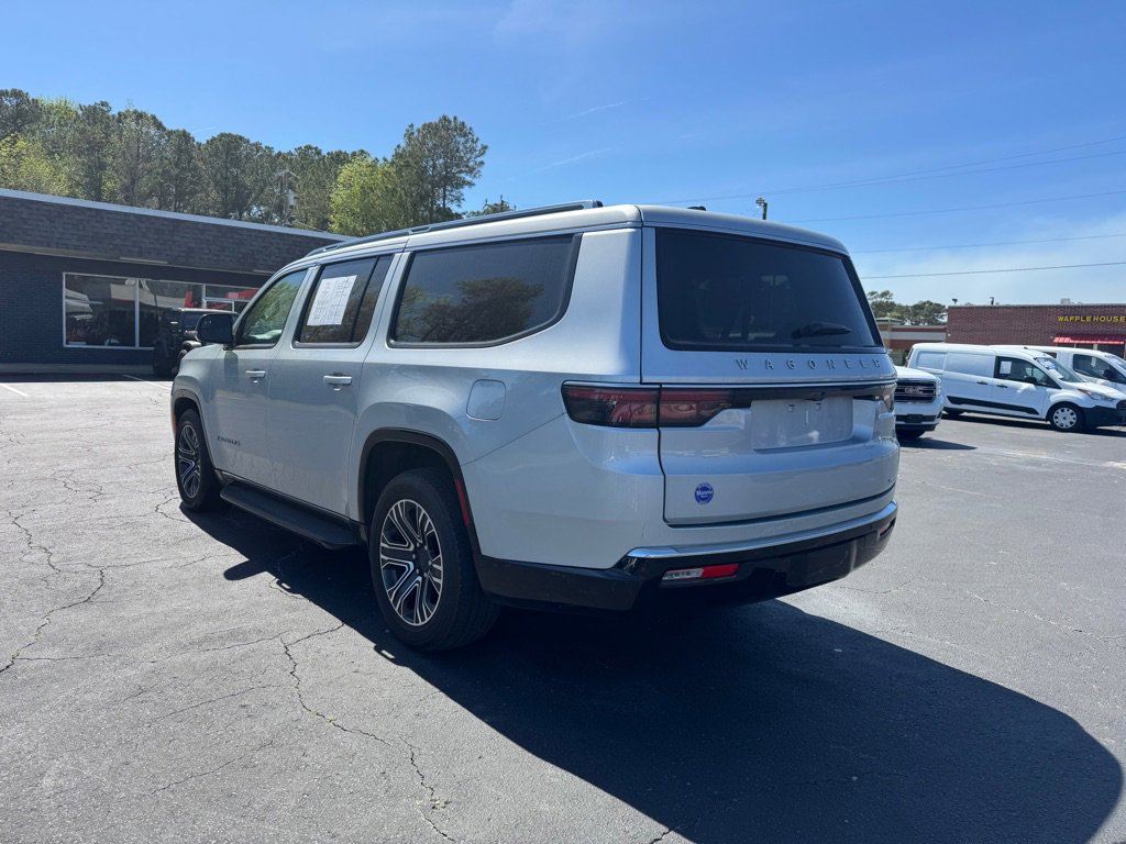 Used 2024 Jeep Wagoneer L Series II w/ Flexible Seating Group image 3
