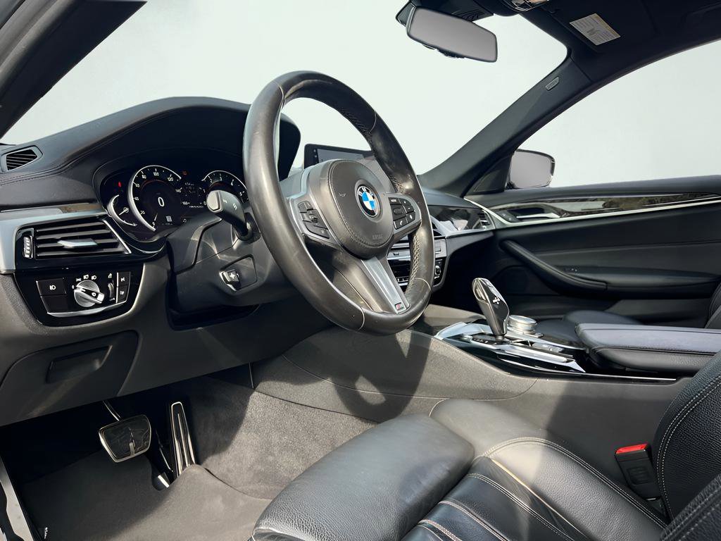 Used 2018 BMW 530i RWD image 2