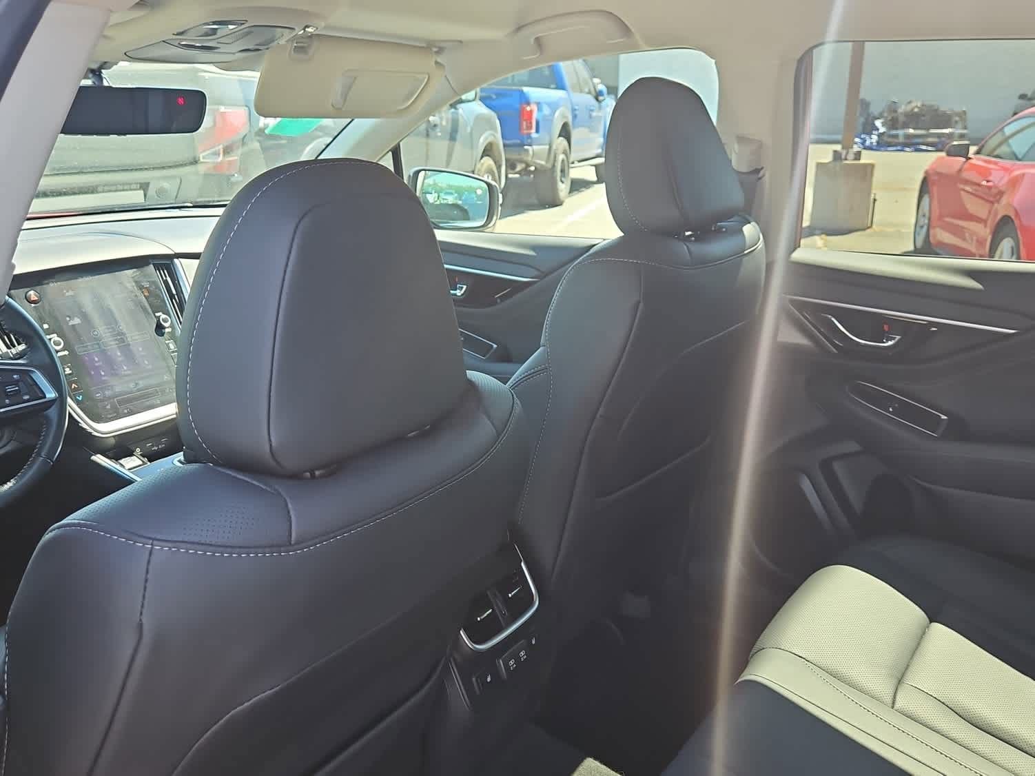 Used 2022 Subaru Outback Limited AWD/4WD image 11