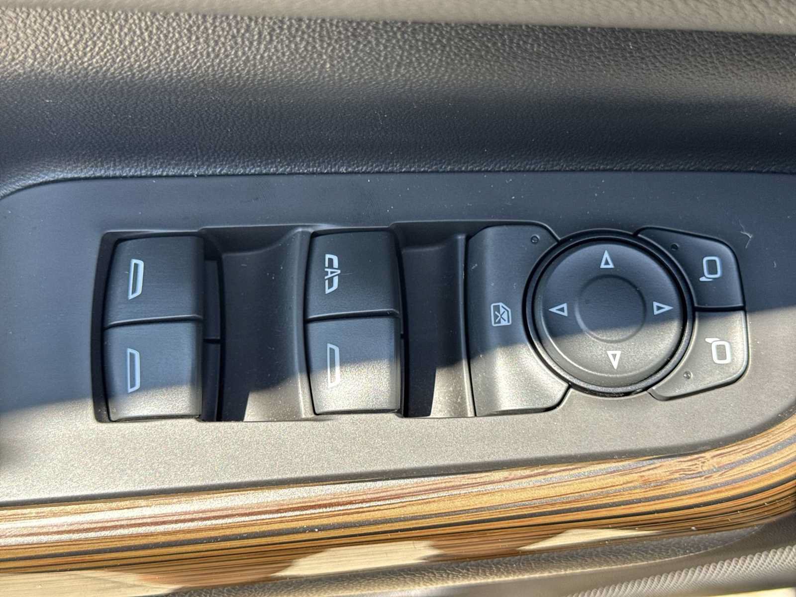 Used 2019 GMC Acadia SLE w/ LPO, Floor Liner Package FWD image 13