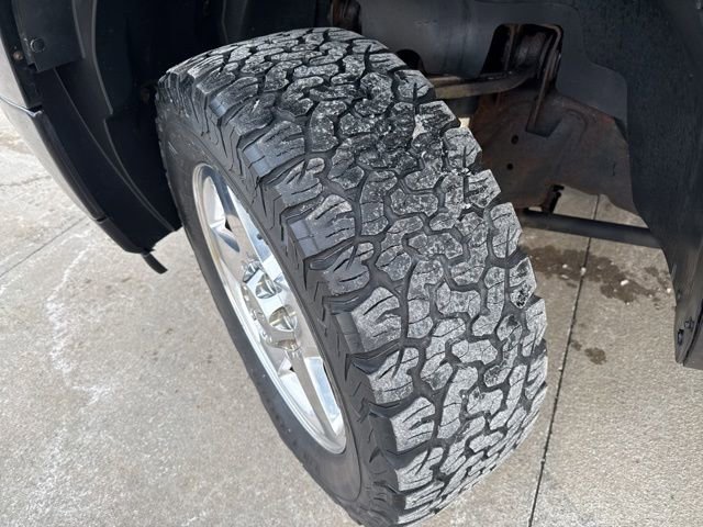 Used 2013 GMC Sierra 2500 Denali w/ Suspension Package, Off-Road image 55