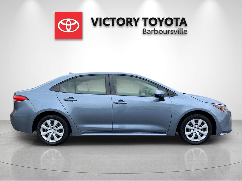 Used 2022 Toyota Corolla LE FWD image 6