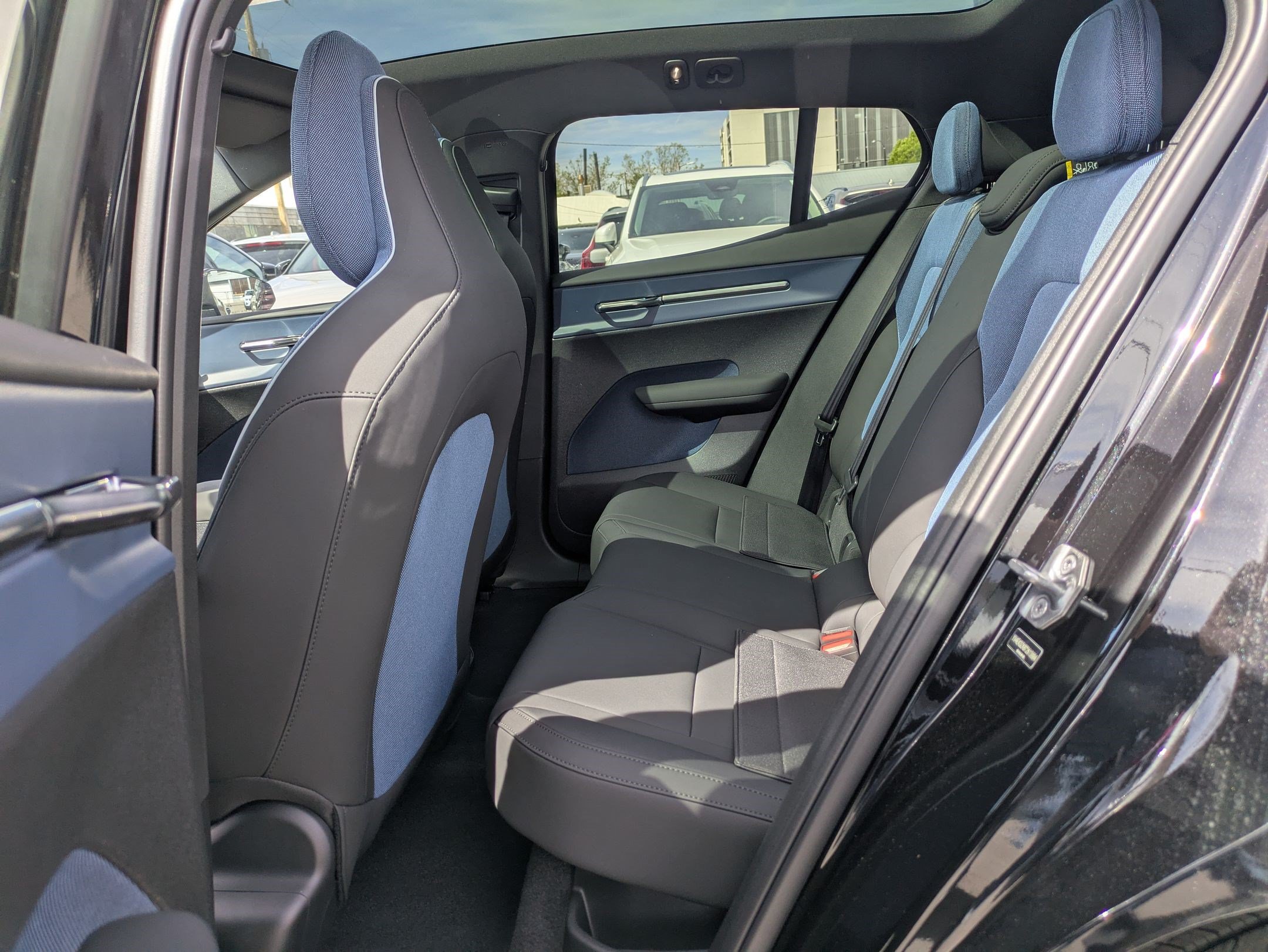 New 2026 Volvo EX30 Plus w/ Climate Package AWD/4WD image 15