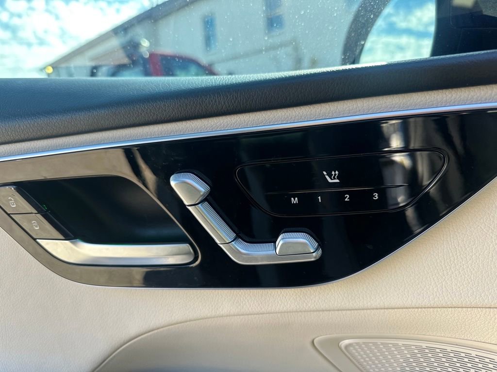 Used 2023 Mercedes-Benz C 300 C 300 image 11