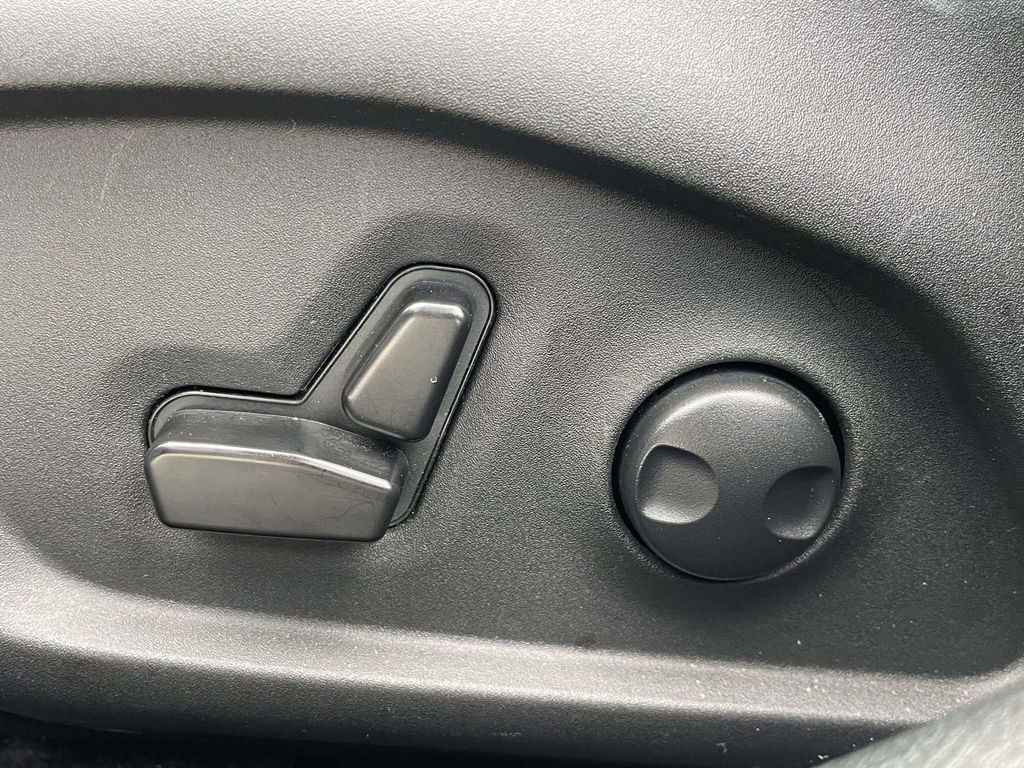 Used 2024 Jeep Compass Latitude image 15