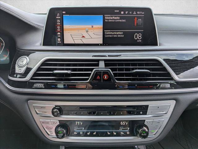 Used 2020 BMW 750i xDrive AWD/4WD image 13