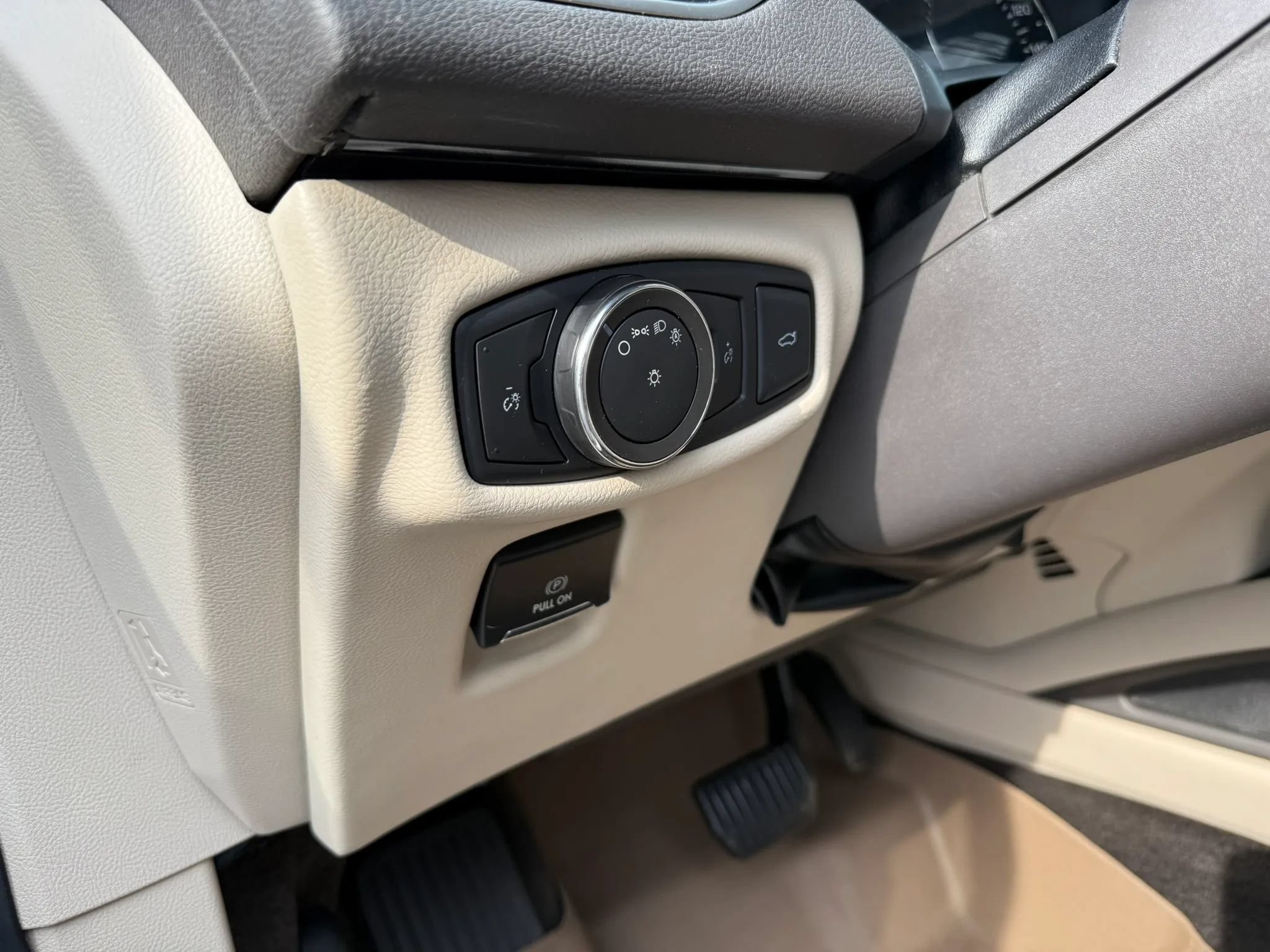 Used 2017 Lincoln MKZ Reserve AWD/4WD image 15