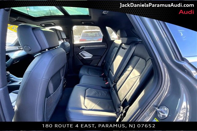 Used 2023 Audi Q3 2.0T Premium w/ Convenience Package image 18