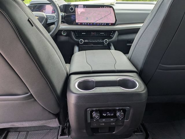 New 2026 Chevrolet Suburban Premier AWD/4WD image 32