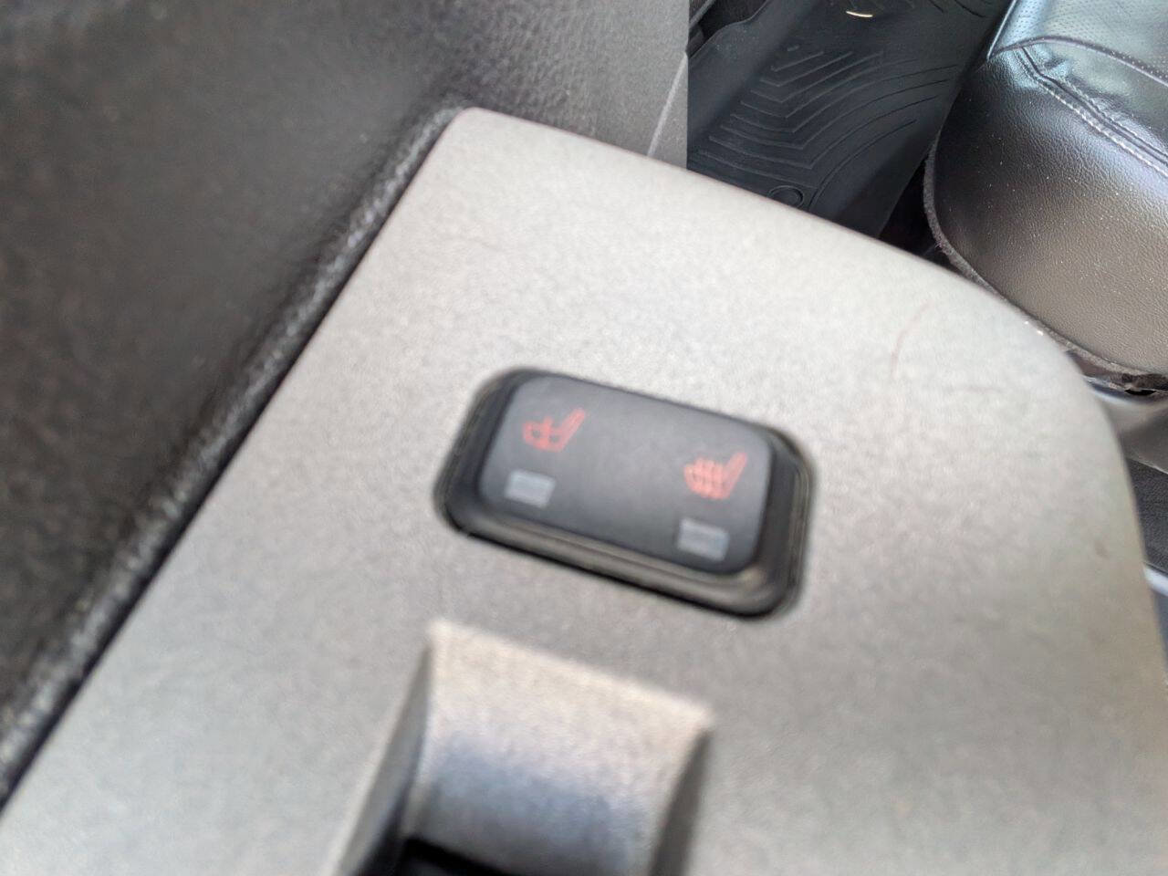 Used 2013 Ford F250 Lariat w/ Lariat Chrome Pkg image 27