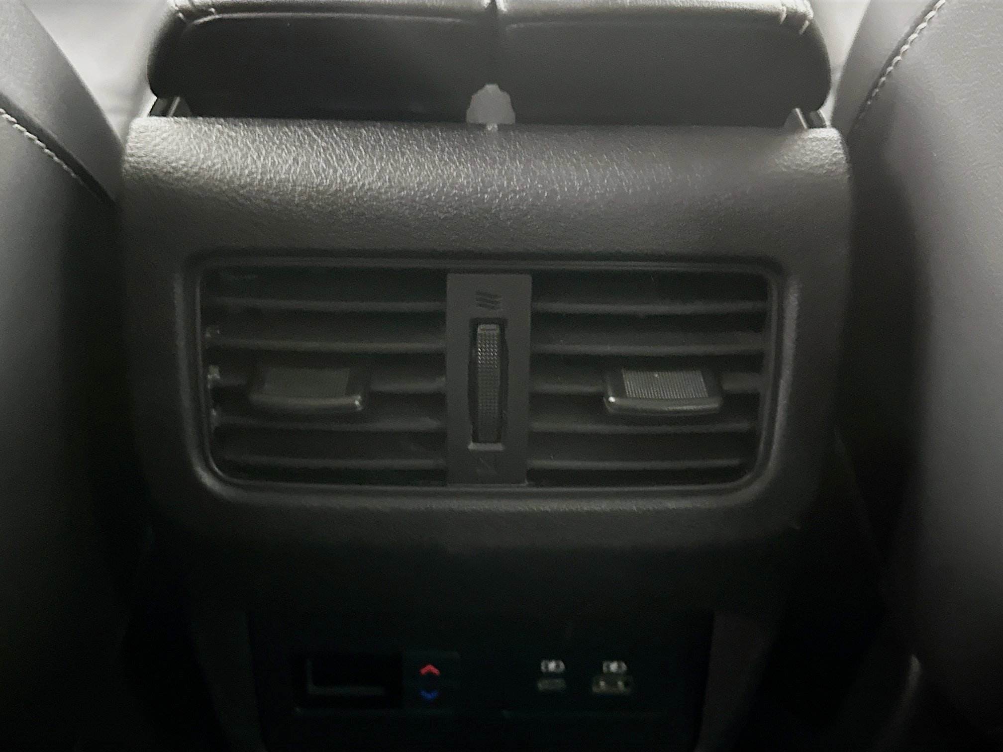 Used 2023 Nissan Rogue SL w/ SL Premium Package image 28