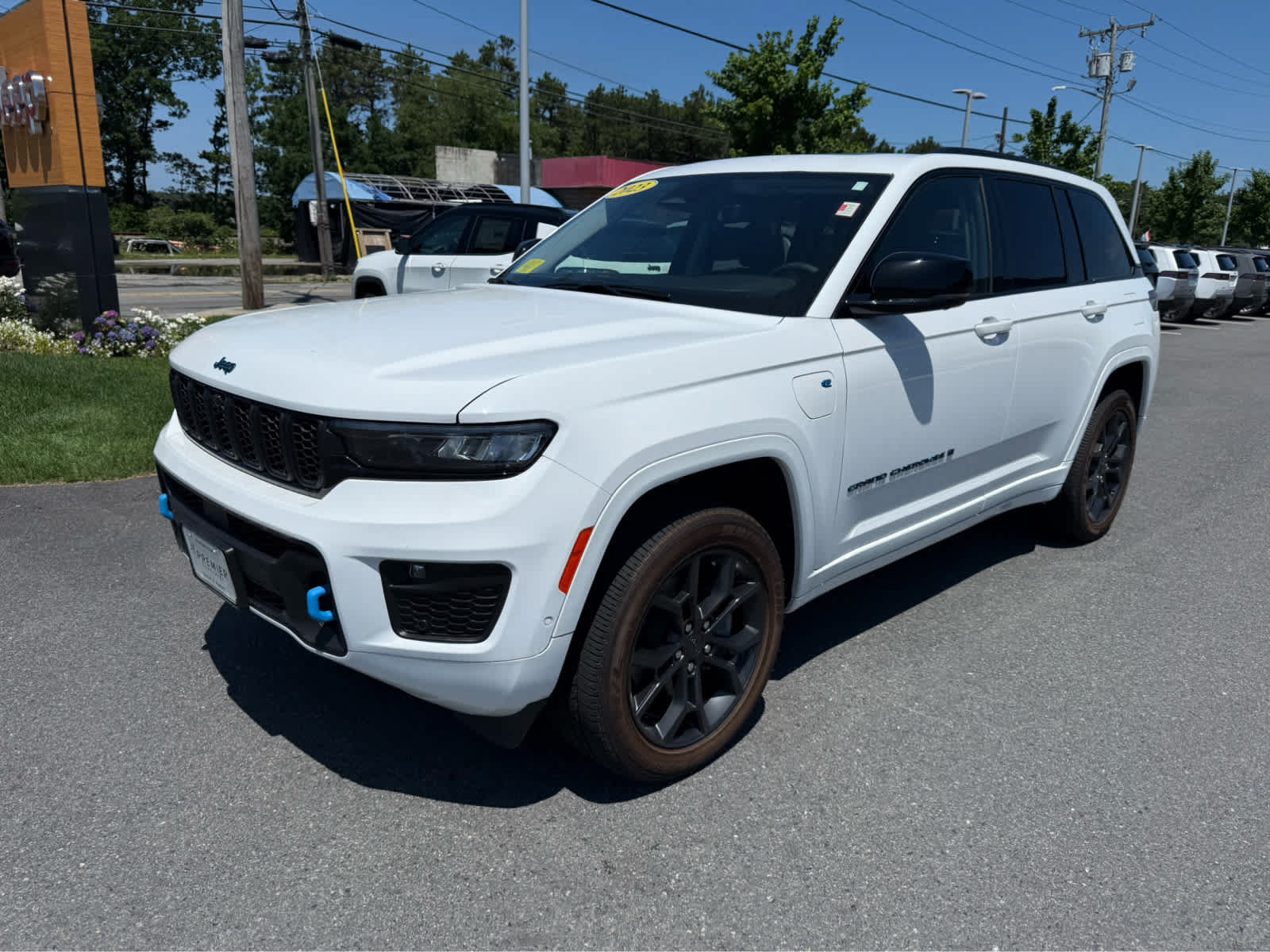 Used 2023 Jeep Grand Cherokee 30th Anniversary AWD/4WD image 4