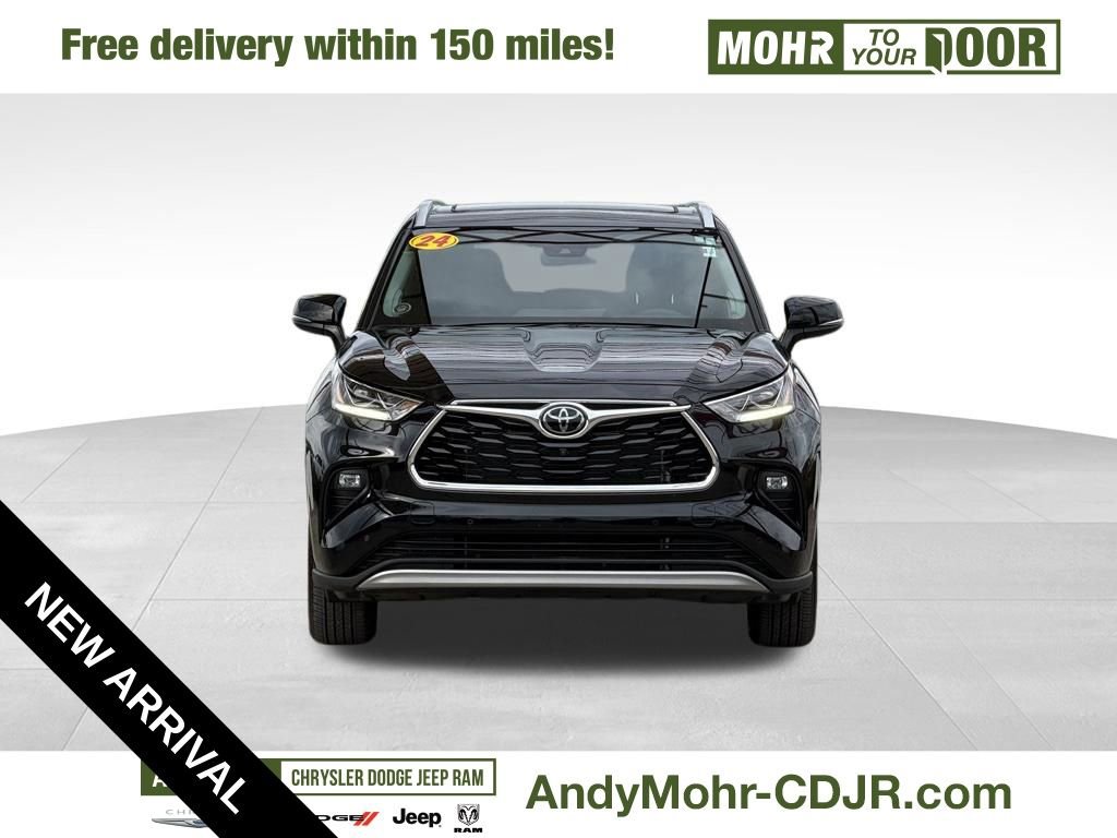 Used 2024 Toyota Highlander Platinum image 2