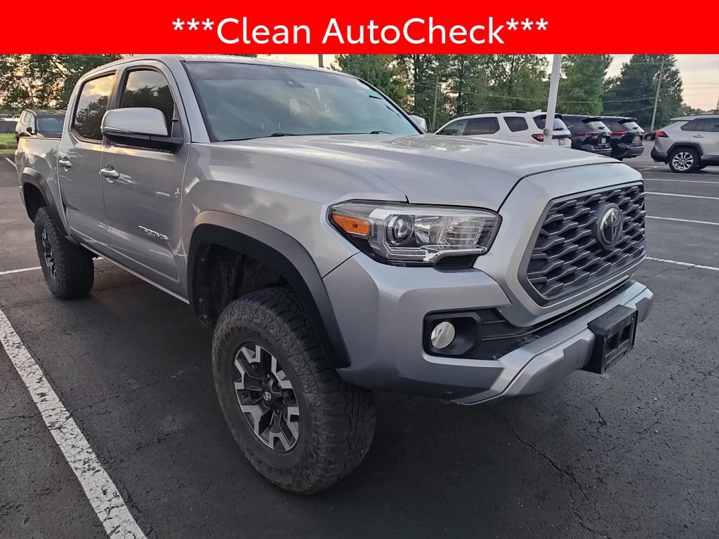 Used 2020 Toyota Tacoma TRD Off-Road w/ Technology Package AWD/4WD image 3