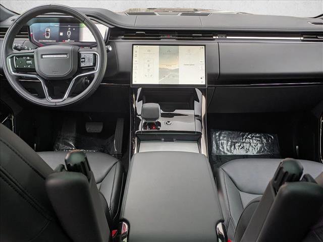 Certified 2025 Land Rover Range Rover Sport SE image 19