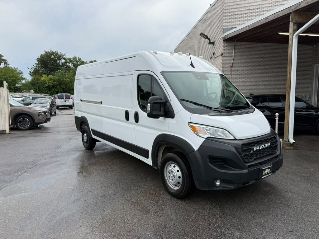 Used 2025 RAM ProMaster 2500 w/ Convenience Group FWD image 4