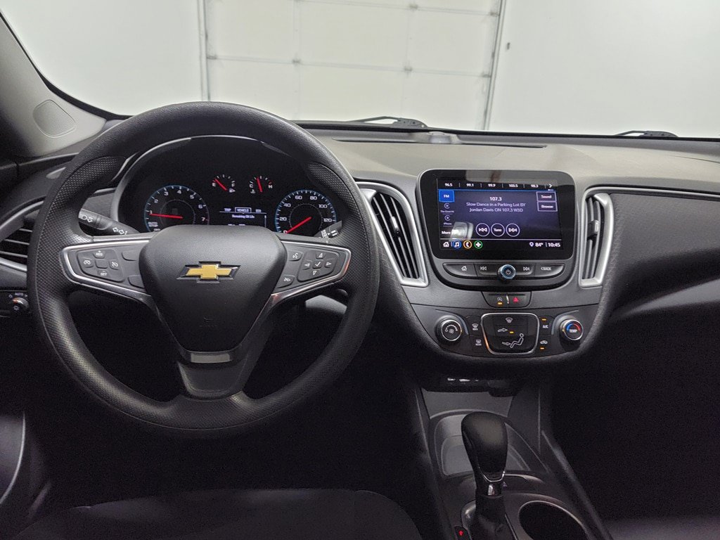 Used 2021 Chevrolet Malibu LS FWD image 12